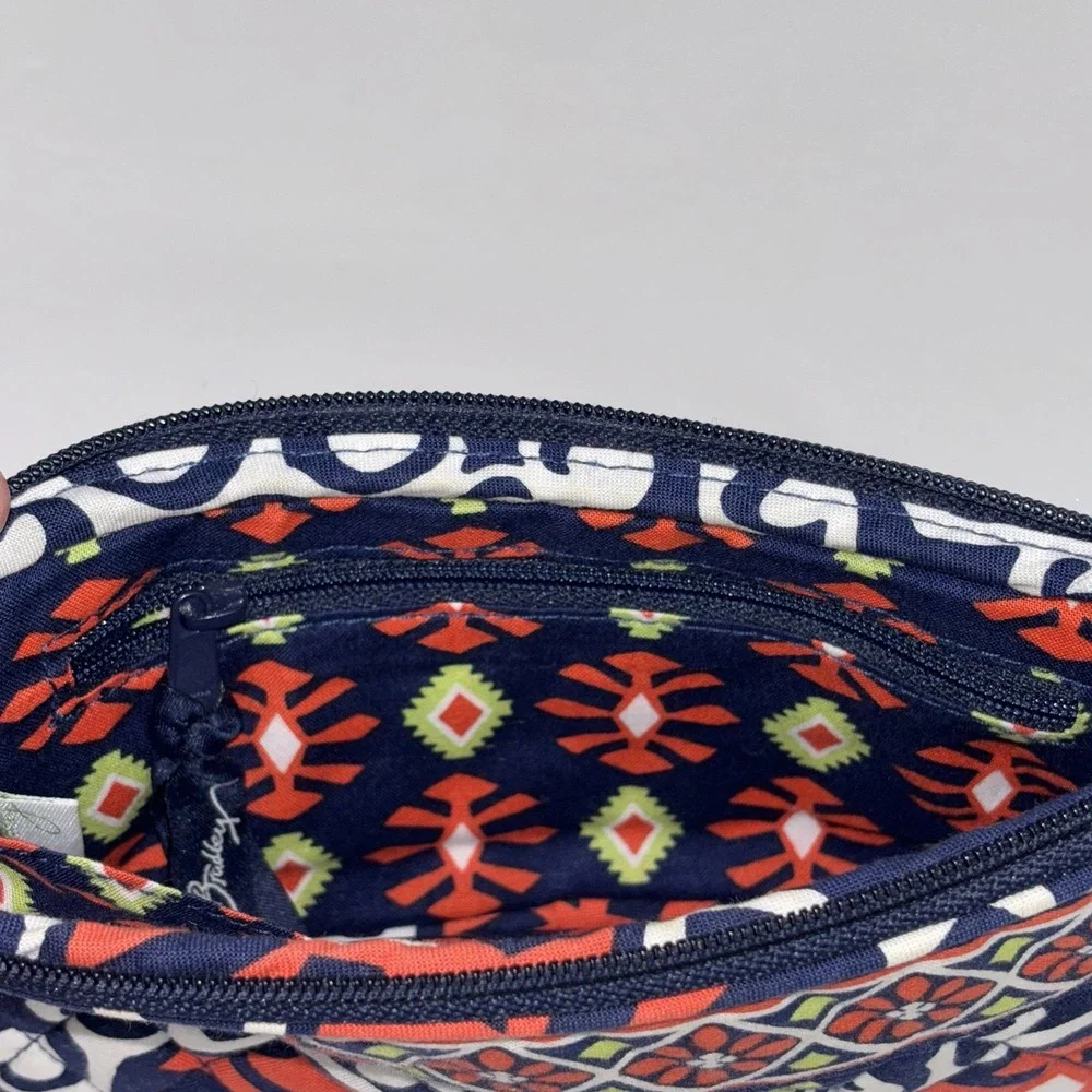 Vera Bradley Sun Valley Wristlet Excellent Used Condition great for‎ travel